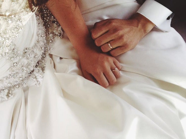 ทำไมถึงต้องสวมแหวนแต่งงานที่นิ้วมือข้างซ้าย?